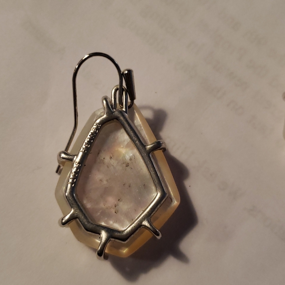 Kendra Scott Earrings - Picture 4 of 5